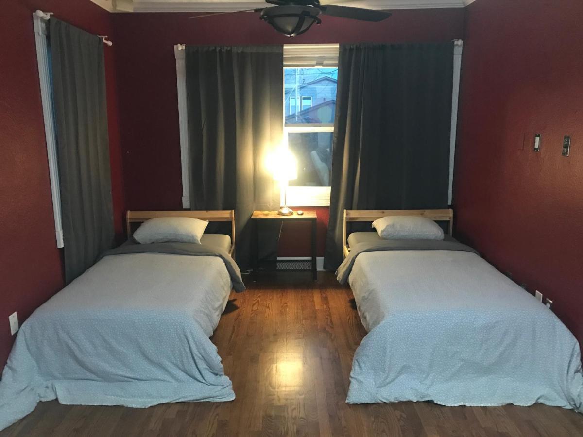 Private Room In West Highlands House 덴버 외부 사진